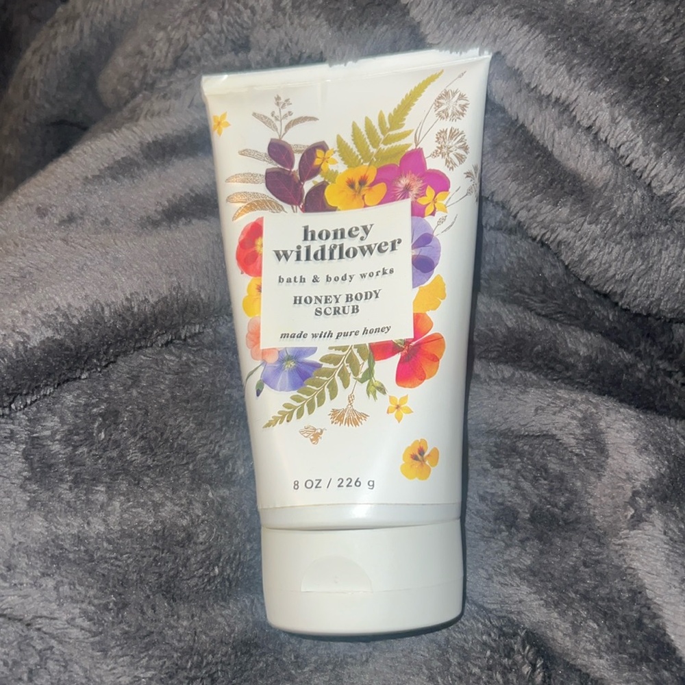 Bath & Body Works Honey Wildflower Body Scrub